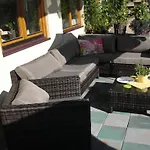 Bed & Breakfast Hotel-pension Flora 3*