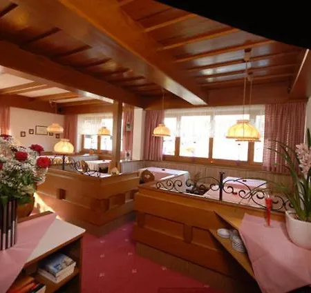 Hotel-pension Flora 3* Зальбах-Хинтерглемм