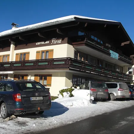 Hotel-pension Flora 3*