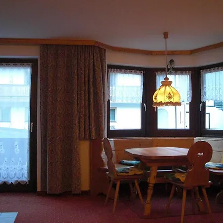 فندق-بنسيون فلورا سالباخ هينترغليم