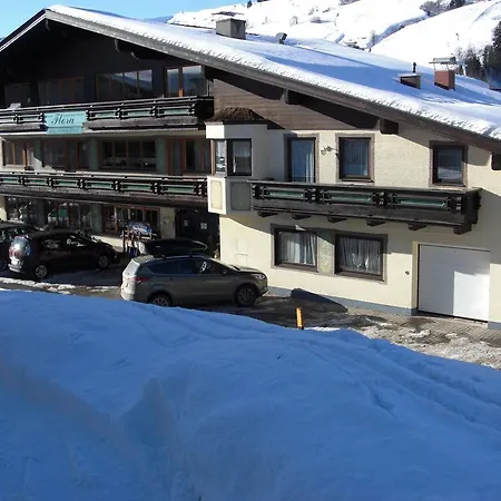 Hotel-pension Flora Bed & Breakfast 3*