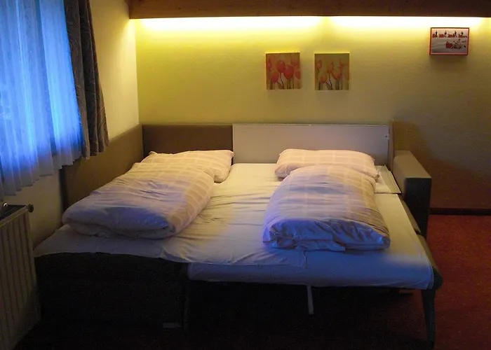 Hotel-pension Flora B&B